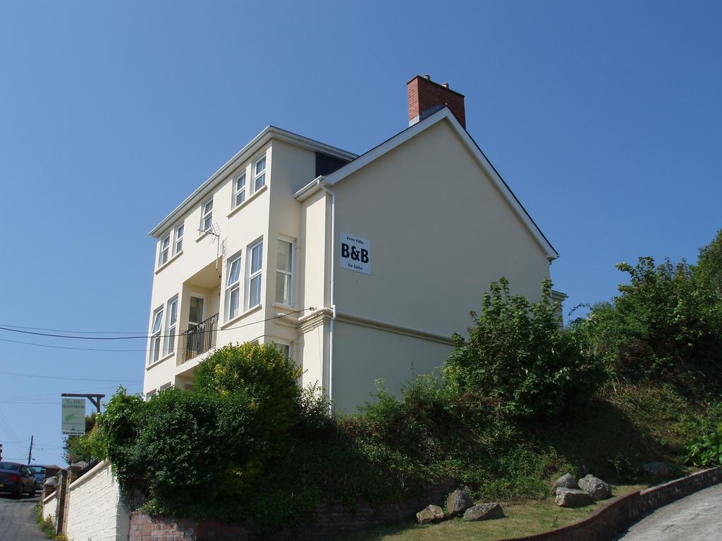 Fern Villa B&B Фишгард Екстериор снимка